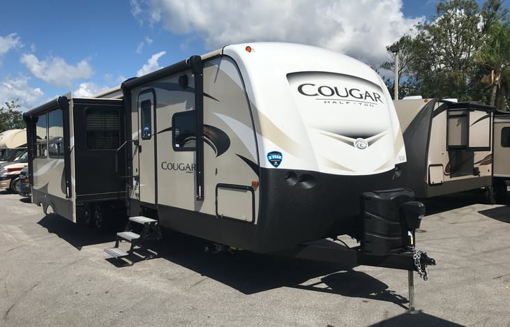 Great Family/ Group Getaway Coach, Delivery! | RVshare