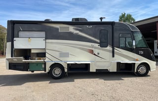 Winnebago Via Class A Diesel