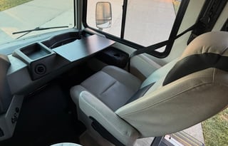 Fully Stocked Family & Pet Friendly Class A RV