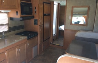 2014 Winnebago Spirit 31K Platinum