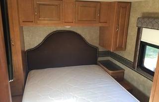 2014 Winnebago Spirit 31K Platinum