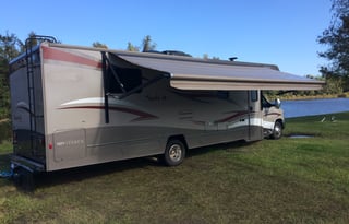 2014 Winnebago Spirit 31K Platinum