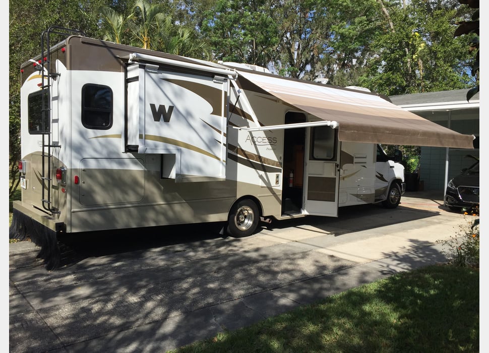 Class C Motor Home rentals in bend