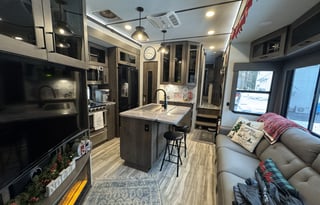 2022 Alliance, Valor 36V11 Toy Hauler