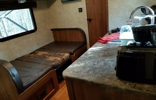 The Cozy Camper - FREE Delivery | FULLY STOCKED