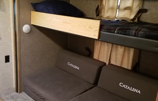 Huge Bunkhouse with 2 Slides - Great Family Camper