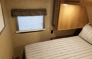 Huge Bunkhouse with 2 Slides - Great Family Camper