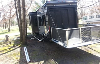 Luxurious and Spacious Beach Front RV!