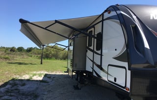 2016 Mallard M33 *2 AC’s* Bunk House and Master