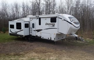 2013 Primetime Crusader 325 RES Gooseneck