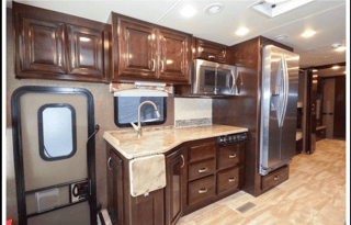 BEAUTIFUL 2016 Thor Challenger 37TB BUNKHOUSE