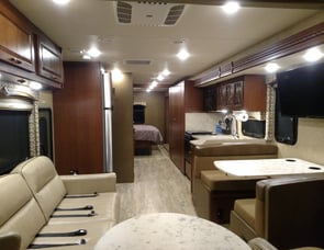 Thor Motor Coach Hurricane 34J