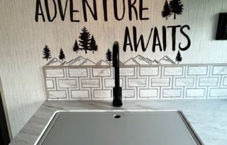 Luxury shadow cruiser