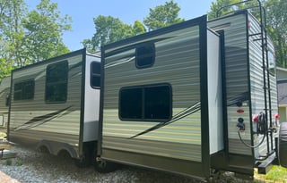 2021 Jayco Jay Flight with bunk room(Deliver only)