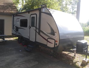 Dutchmen RV Coleman Light LX 1925BH