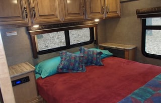 350 Miles Per Day in a 2017 Thor with Bunk Beds!!