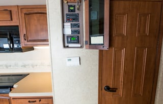 Barone-Vu RV Super Class C Share