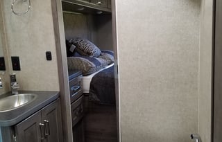 2018 Winnebago Spirit 31G