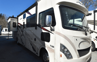 NO BURNINGMAN - NO DRIVING. GLAMPING AT ITS BEST! LUXURIOUS 2018 THOR A.C.E. MOTOR COACH W/ 2 BATHS, OUTDOOR TV, SLEEPS 8!