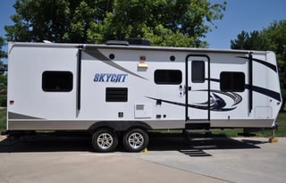 27ft Bunkhouse Travel Trailer w/Slide out