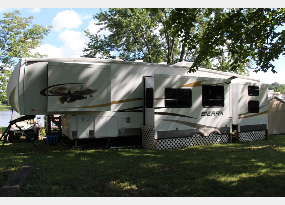 Fifth Wheel rentals in Reynoldsburg