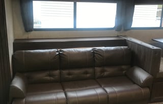 2017 Cherokee Grey wolf