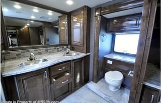 Brand New Luxury Diesel Bunk House