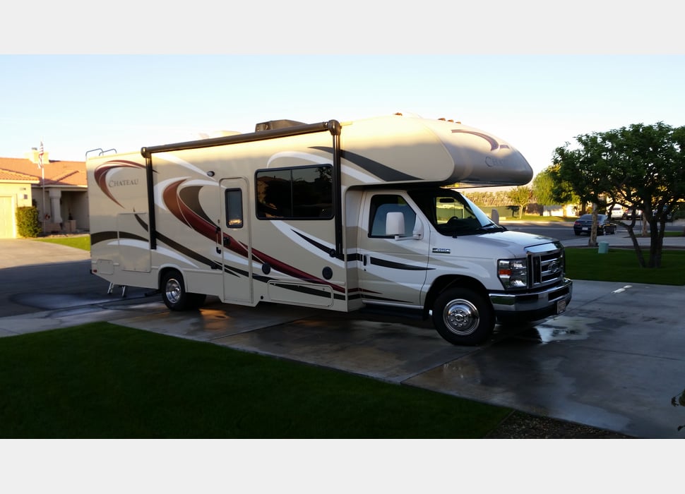 Class C Motor Home rentals in Las Vegas