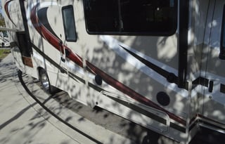 Clean, well maintained, suspension handles wind