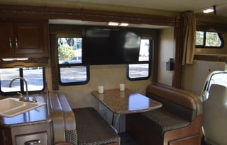 Clean, well maintained, suspension handles wind