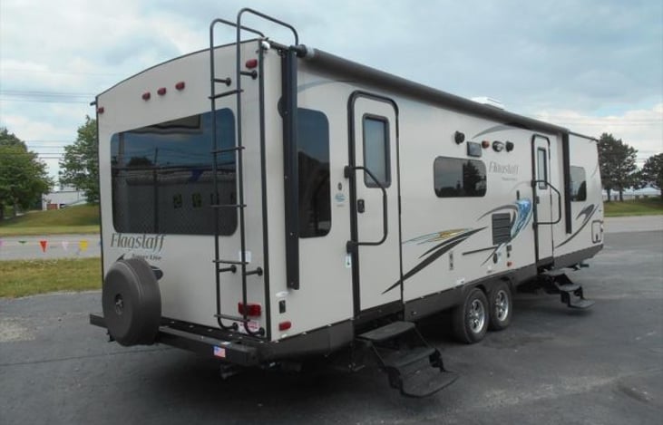 2015 River 29 | RVshare