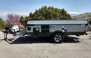 V-Trek Pop Up Camper
