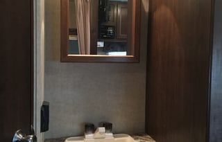 Simple, roomy cozy camper