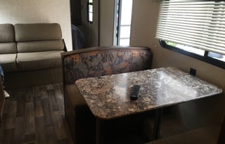 Simple, roomy cozy camper