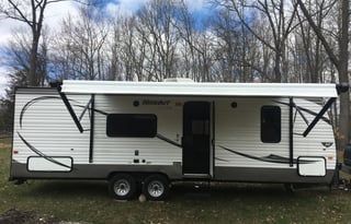 Simple, roomy cozy camper