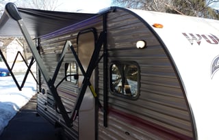 Cherokee LTD WolfPup Deluxe-Queen & Bunks