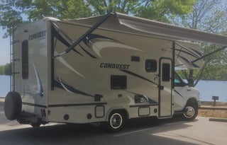 Small class C with dinette and queen bed - unit 1