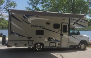 Small class C with dinette and queen bed - unit 1