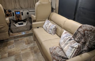 2016 Thor Motor Coach Hurricane 34J