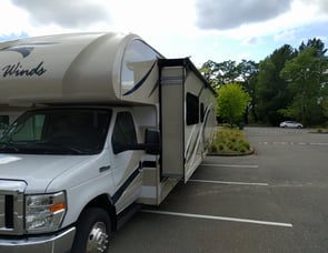 Thor Motor Coach Four Winds 31W