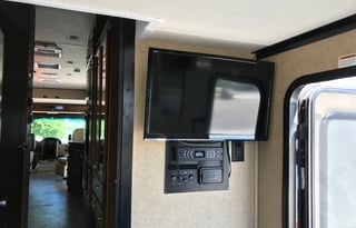 2015 Thor motorhome /toyhauler/ dream machine