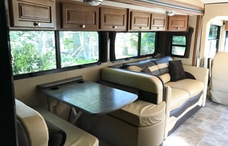 2015 Thor motorhome /toyhauler/ dream machine