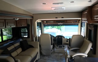 2015 Thor motorhome /toyhauler/ dream machine