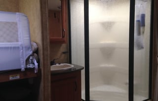 36' Keystone Laredo - Lucy