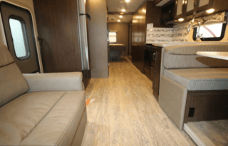 Amazing Archie is a 2018 34J Thor Hurricane