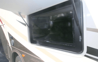 Amazing Archie is a 2018 34J Thor Hurricane