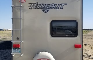 Hello 2019!! Check this out!! Hideout Fifth Wheel - Delivery Available!
