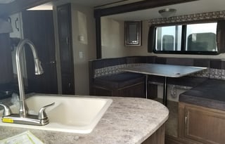 2018 Coachmen Apex 245BHS *Eastside  Located*