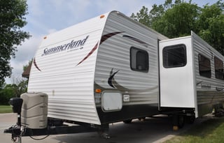 2013 Keystone Summerland Bunkhouse travel trailer w/slide out