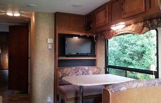 29' Coachmen Catalina delivered Clean & Safe!